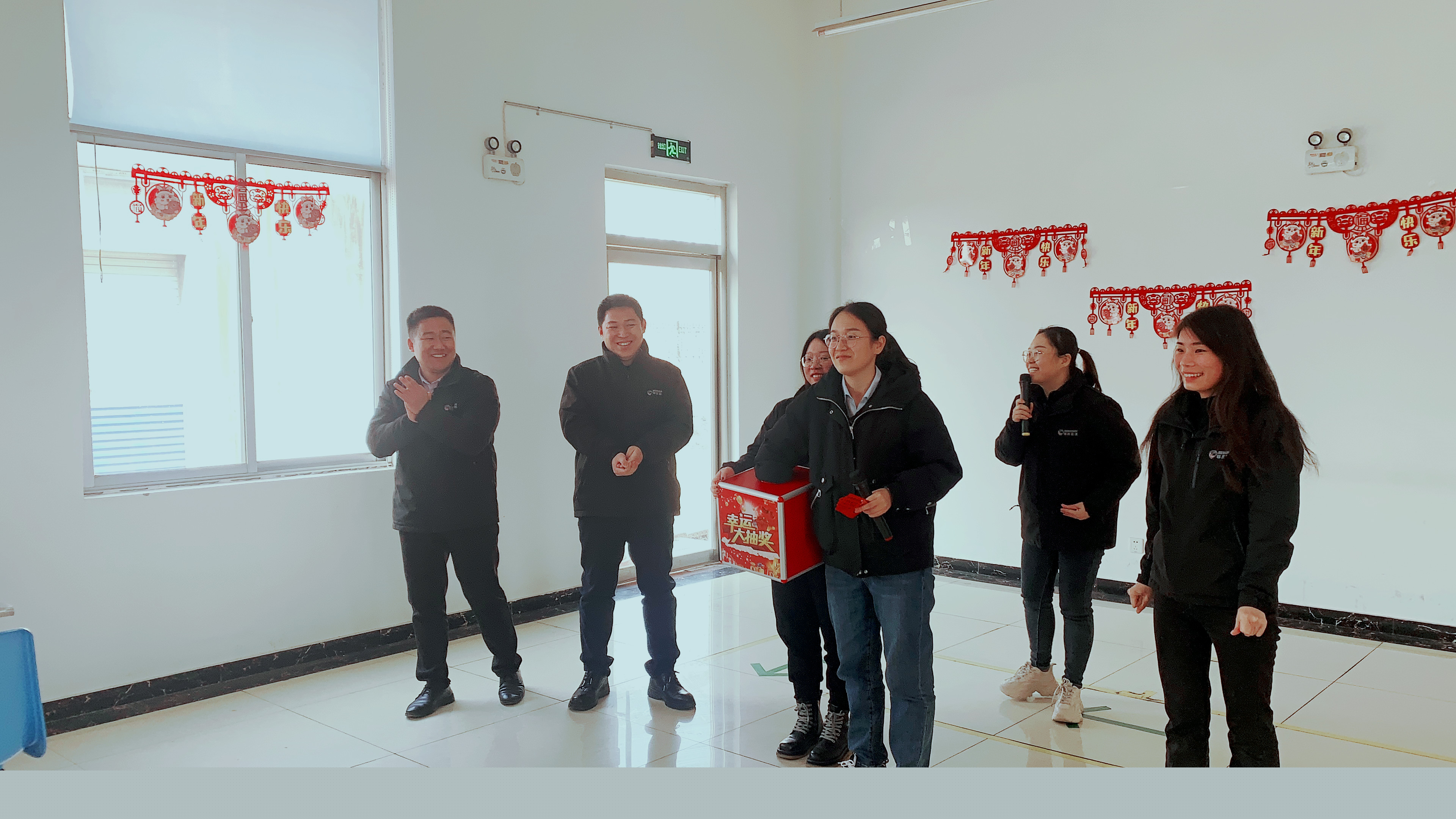 1675817650980721.jpg 1675817650980721.jpg